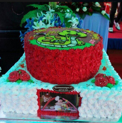 NT(32) Bánh kem tầng