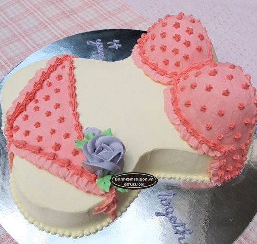 V(7) Bánh sinh nhật vợ